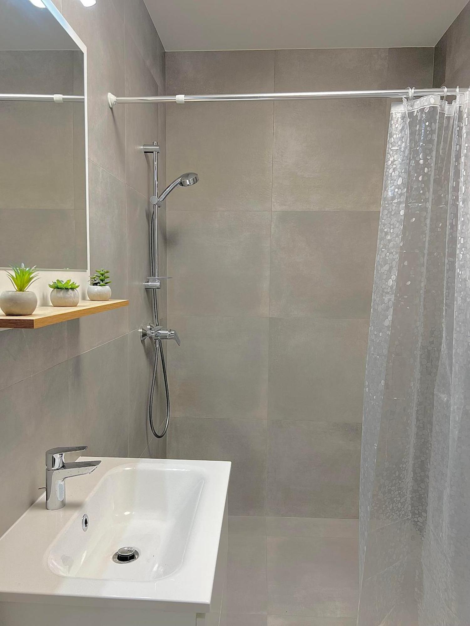 2 Moderne Apartmany 19 A 95 V Sukromi V Centre Mesta Турчьянске-Теплице Экстерьер фото