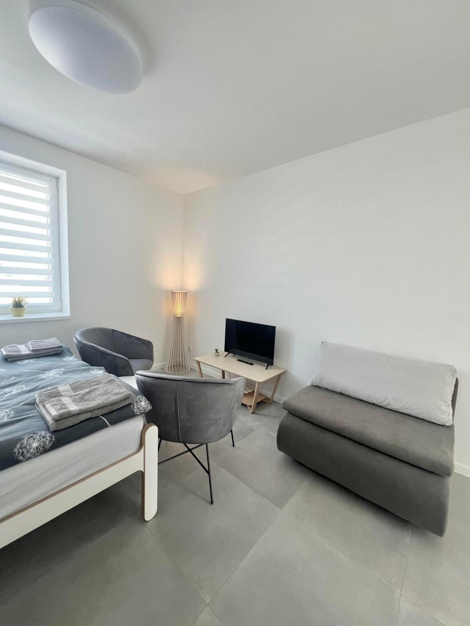 2 Moderne Apartmany 19 A 95 V Sukromi V Centre Mesta Турчьянске-Теплице Экстерьер фото